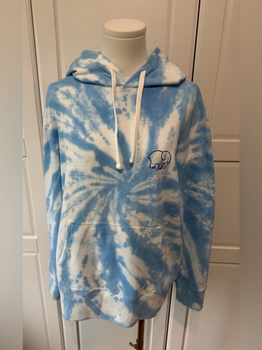 ivory ella Unisex Floral Light Blue & White Tie-Dye Hoodie with Elephant Logo S